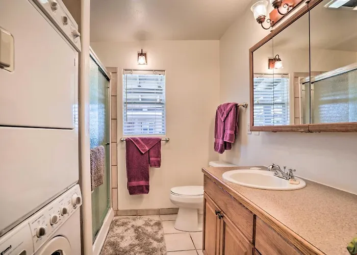 Holiday home Western-style Family Home: 15 Mi To Pleasant Phoenix