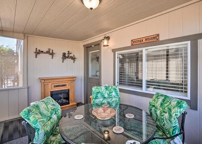 Holiday home Western-style Family Home: 15 Mi To Pleasant