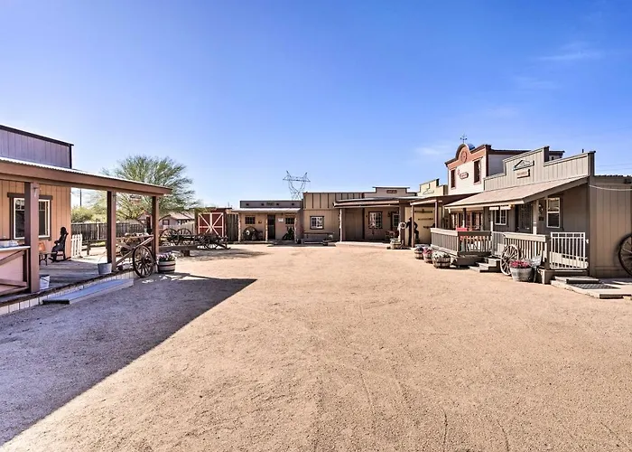 Holiday home Western-style Family Home: 15 Mi To Pleasant *
